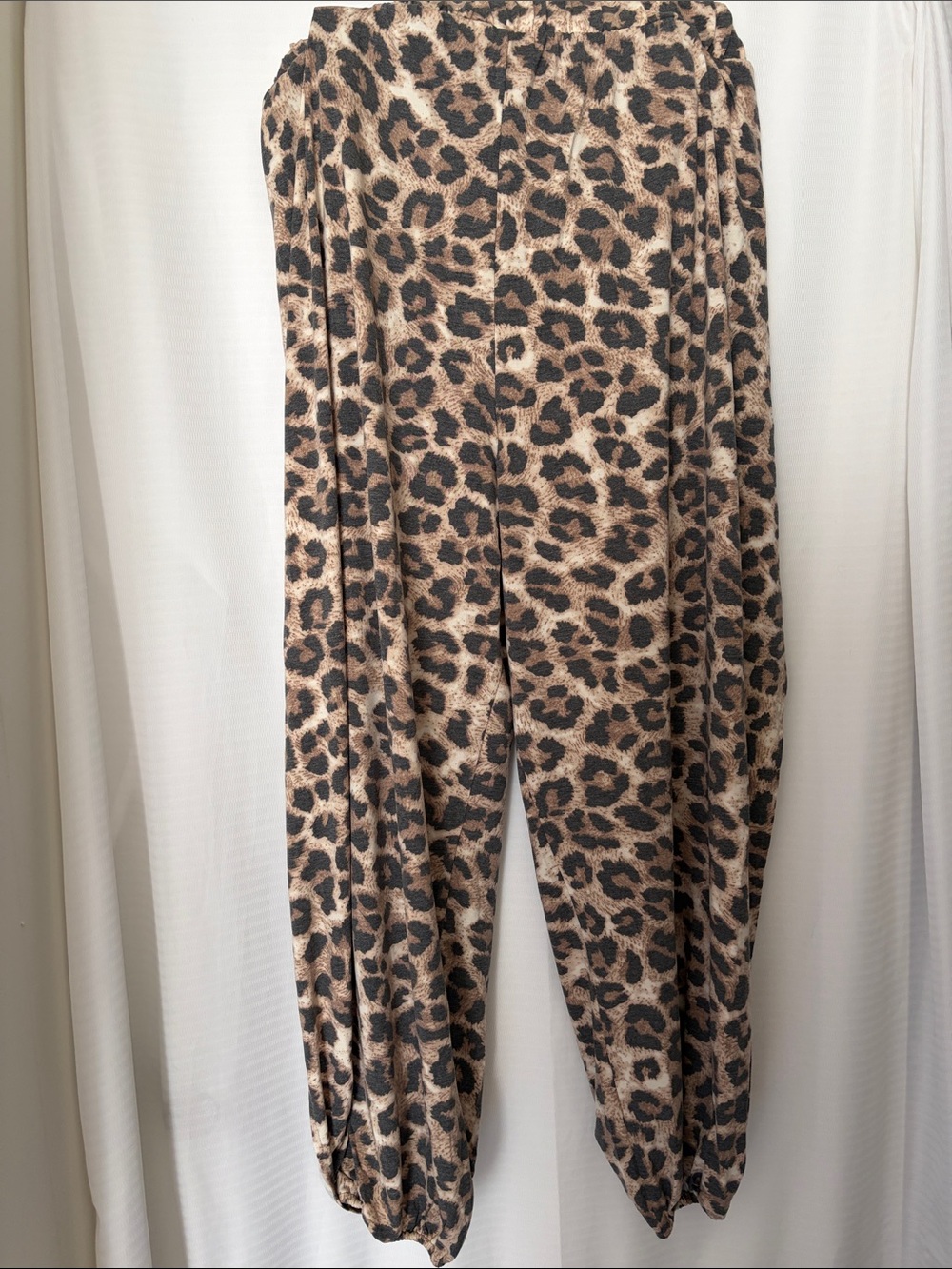 Zenana Leopard Print Harem Pants - Brown Animal Print NWOT